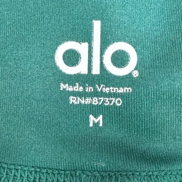 ALO Yoga Airbrush Green Gradient Ombre Leggings Size Medium - Picture 8 of 8